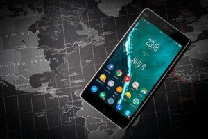 Best smartphones with fullscreen under 12000